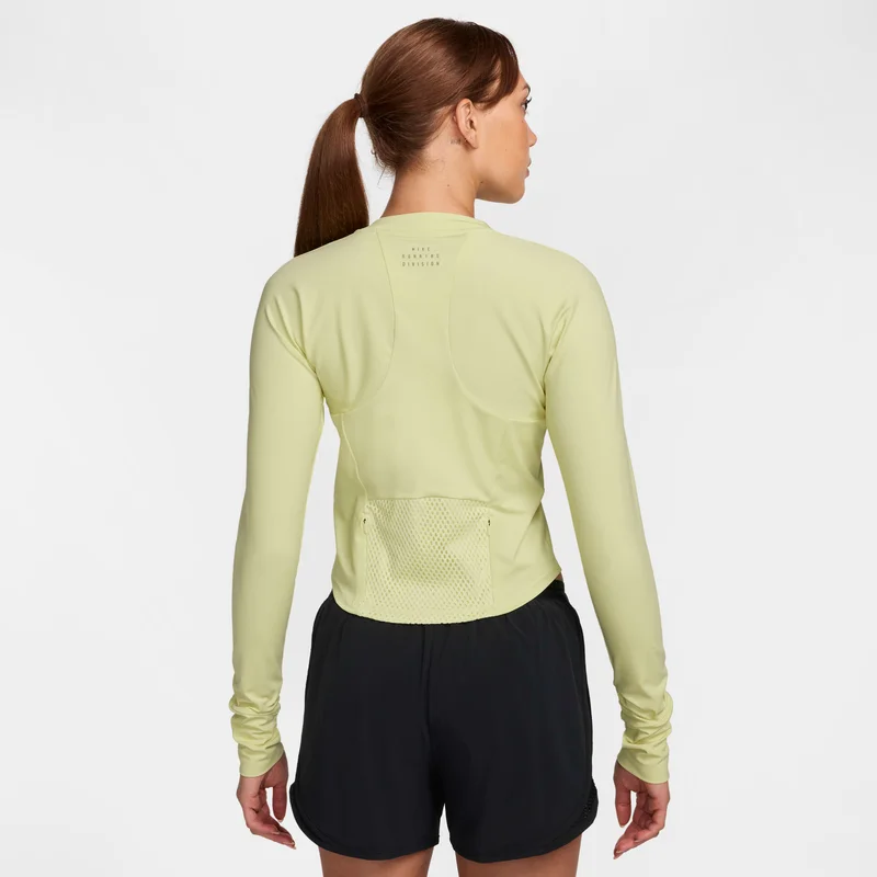 نايكي رانينج ديفجن تيشيرت الجري دراي-فت بأكمام طويلة للنساء