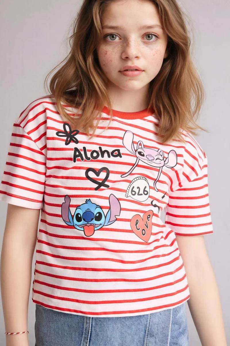 ديفاكتو Relax Fit Lilo &amp; Stitch Licensed Short Sleeve T-Shirt