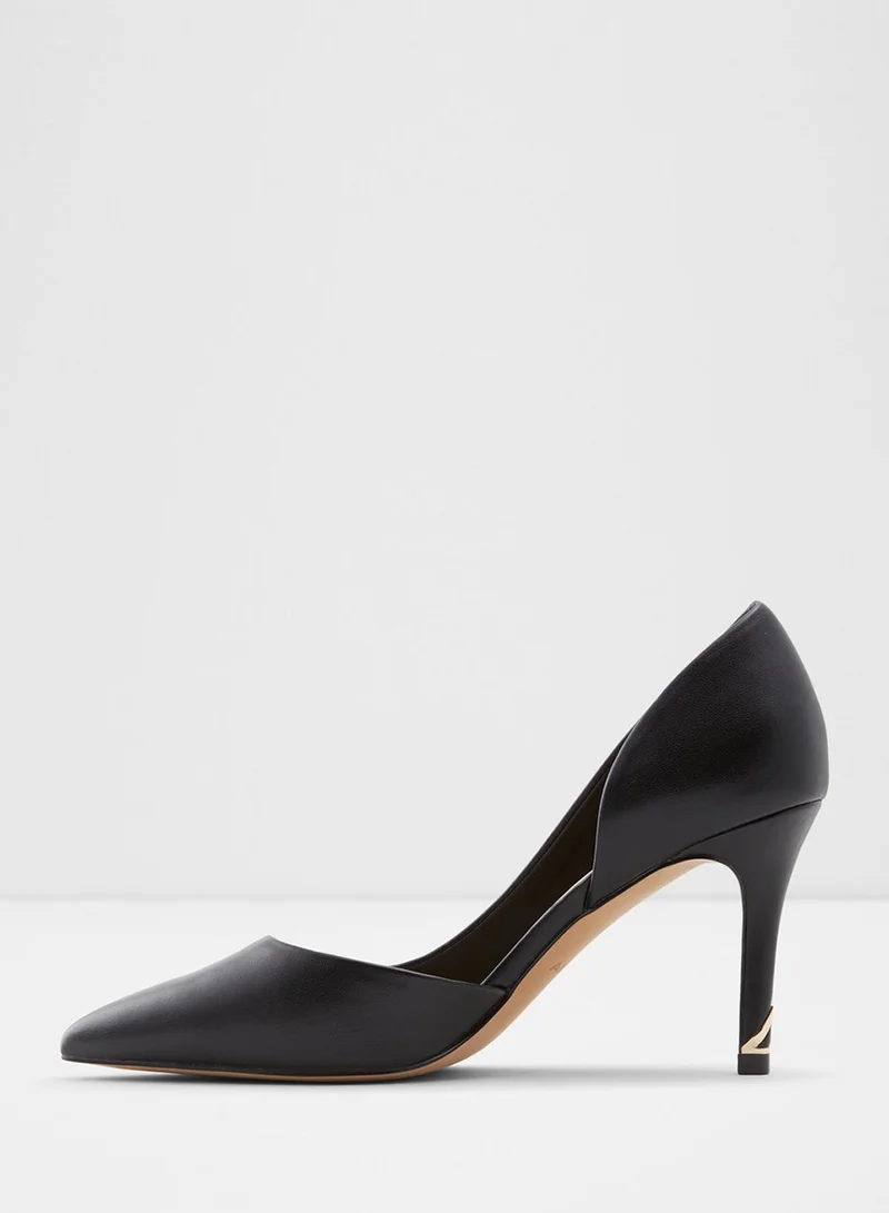 الدو Vralg Pumps