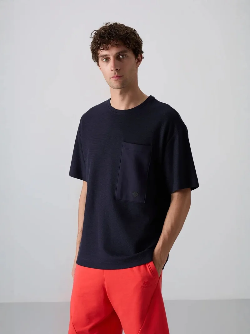 تومي لايف TOMMY Oversized Cotton-Blend Crew Neck T-Shirt With Pocket