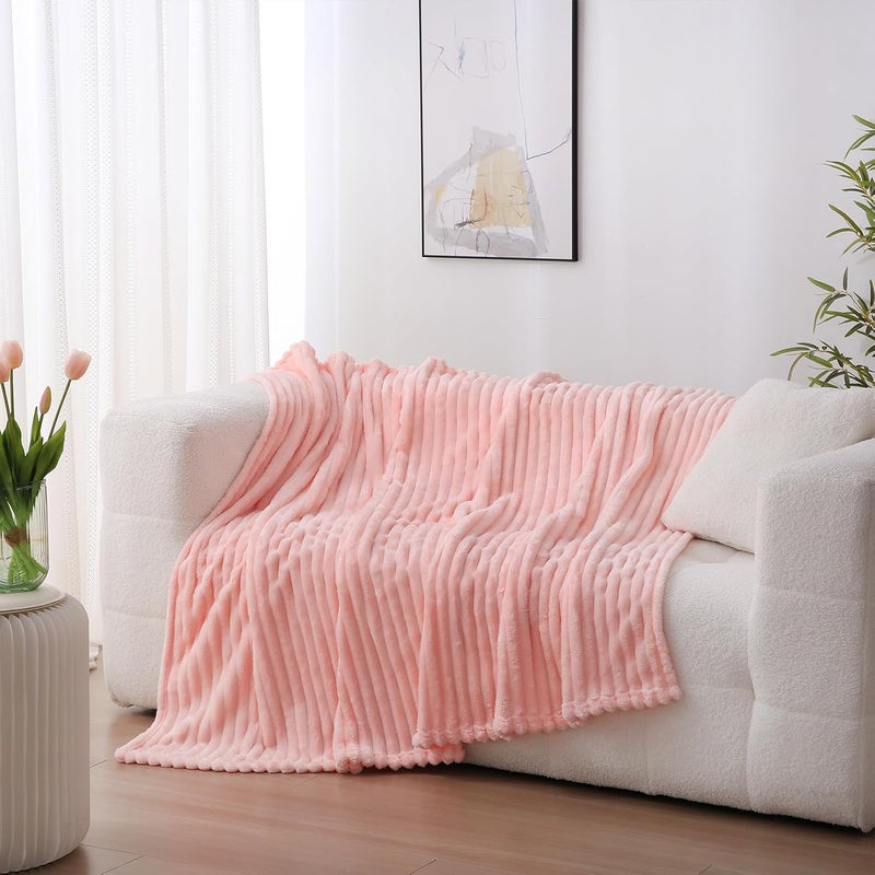 Linecooo بطانية من الصوف باللون الوردي الفاتح، مقاس 50” × 70”， مناسبة للأريكة أو السرير، ناعمة جدًا ومريحة، مصنوعة من القطن الميكروفيبر مع تصميم خطوط، خفيفة الوزن، مناسبة للبالغين والنساء والفتيات. - Image 1