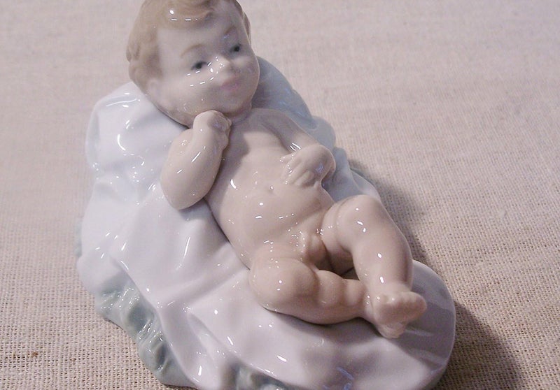 NAO Nao by Lladro Collectible Porcelain Figurine NATIVITY set w Mary Joseph and Baby Jesus  - Image 4