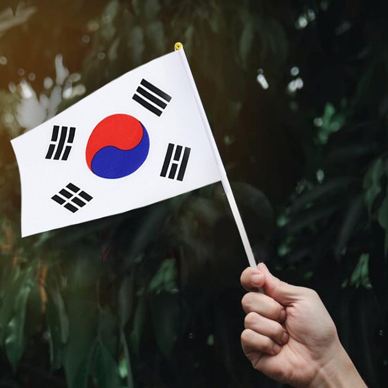 mflagperft South Korea Flag South Korean Flag, Small Mini Handheld South Korea Flags on Stick, Ideal for Party Parades Sports Events Patriotic Festival Decorations - Image 5