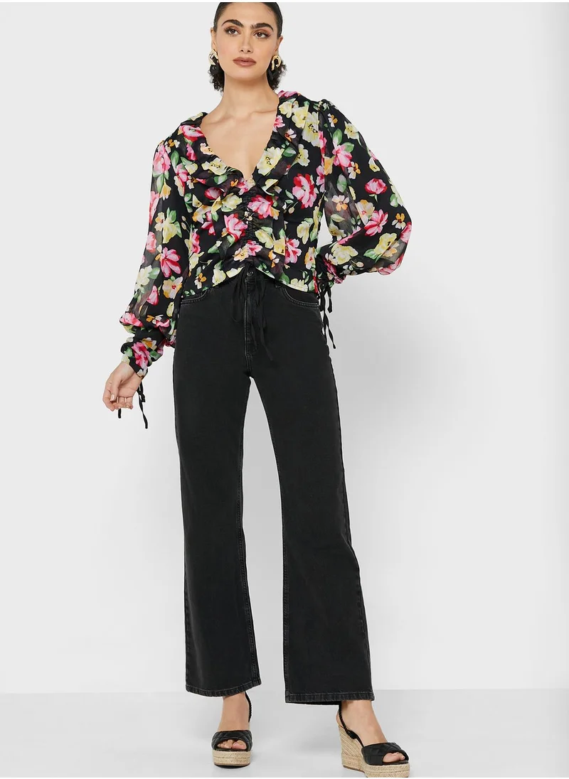 LOST INK Large Scale Floral Print V-Neck Ruffle Top