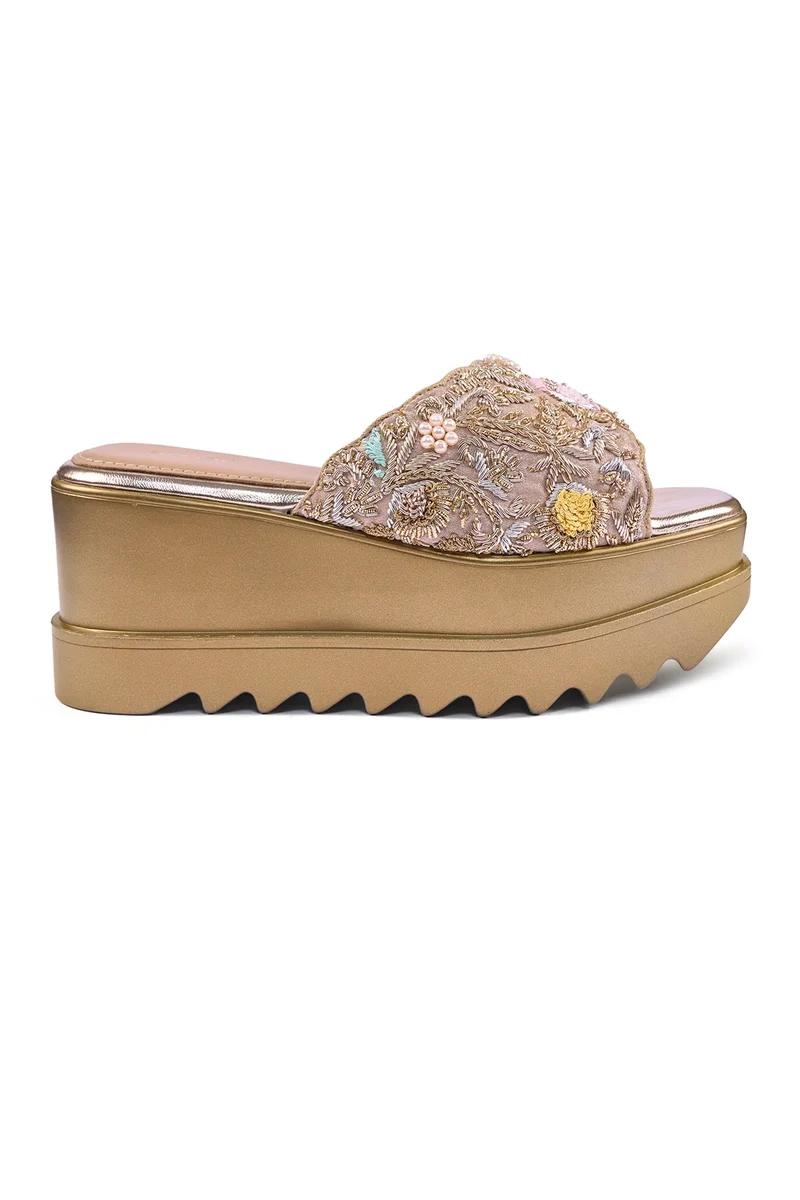 انآر صنادل ويدج أناار بوللينايت مطرزة بالزرودوزي والريشم