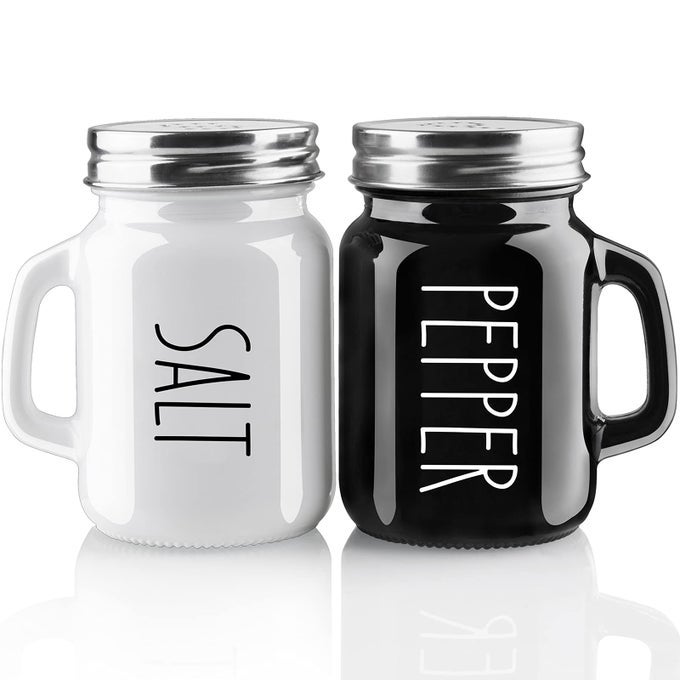 SALT AND PEPPER SHAKERS SET 4 OZ CUTE SALT PEPPER SHAKER KITCHEN DECOR FOR HOME RESTAURANTS WEDDING GLASS BLACK WHITE SHAKER SETS WITH STAINLESS STEEL LIDS