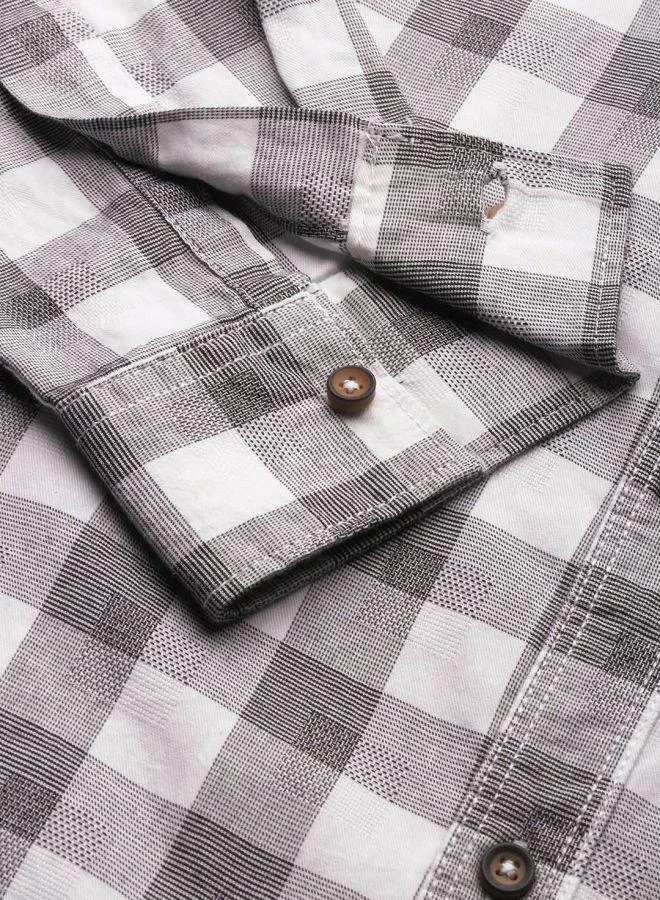 شركة المرآب الهندية Men Slim Fit Checkered Full Sleeves Spread Collar Casual Shirt