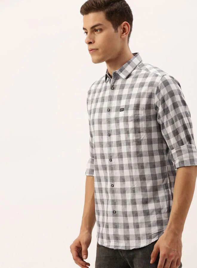 شركة المرآب الهندية Men Slim Fit Checkered Full Sleeves Spread Collar Casual Shirt