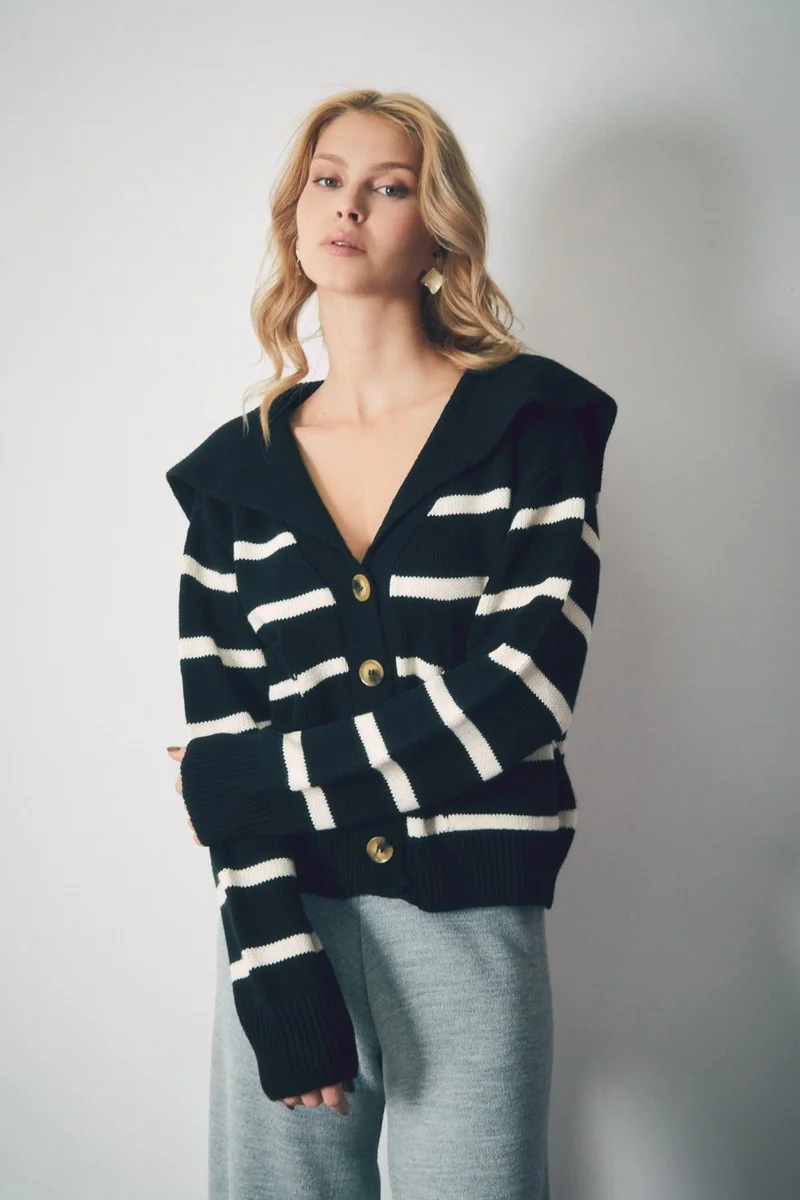 FullaModa Striped Double Pocket Casual Knitwear Cardigan
