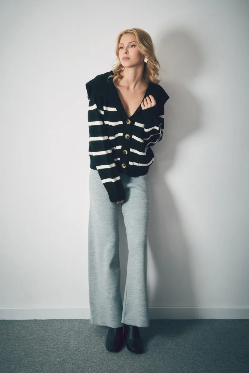 FullaModa Striped Double Pocket Casual Knitwear Cardigan