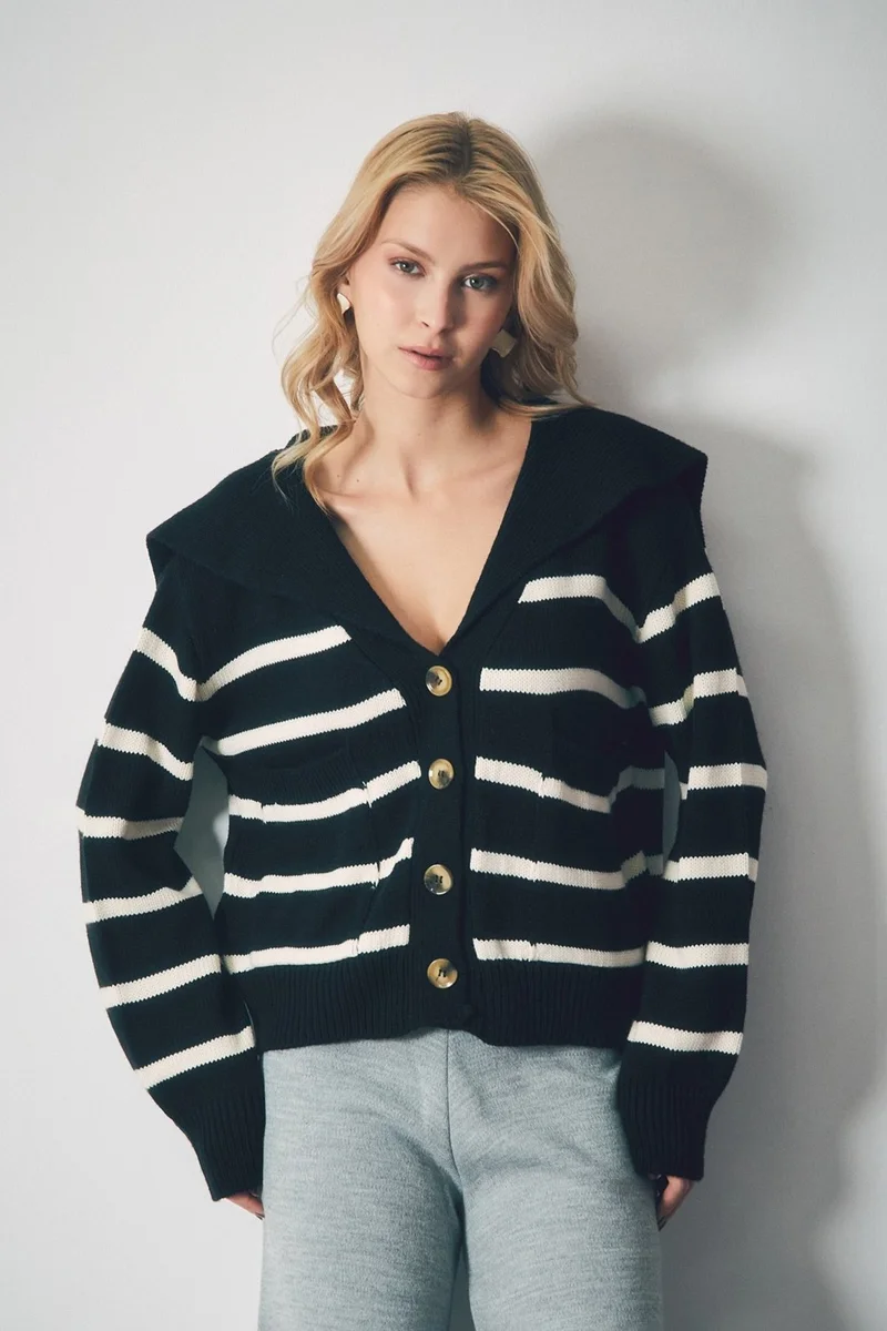 FullaModa Striped Double Pocket Casual Knitwear Cardigan