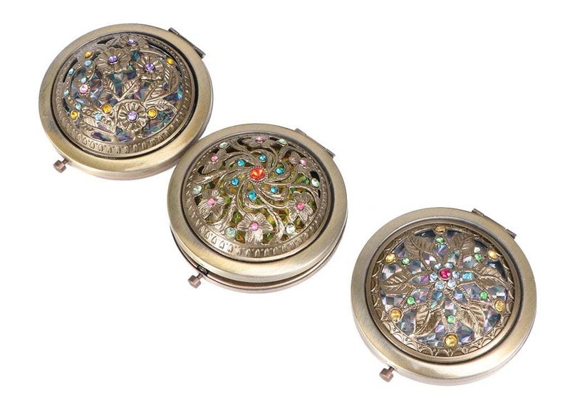 we3 Double Layer Travel Makeup Mirror Round Compact Portable Cosmetic Mirror, Double Sided Magnifying Handheld Pocket Mirror(Random Style) (Pack of 3) - Image 1