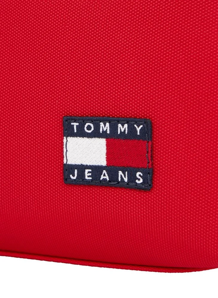 TOMMY JEANS ESSENTIAL DAILY SHOULDER BAG