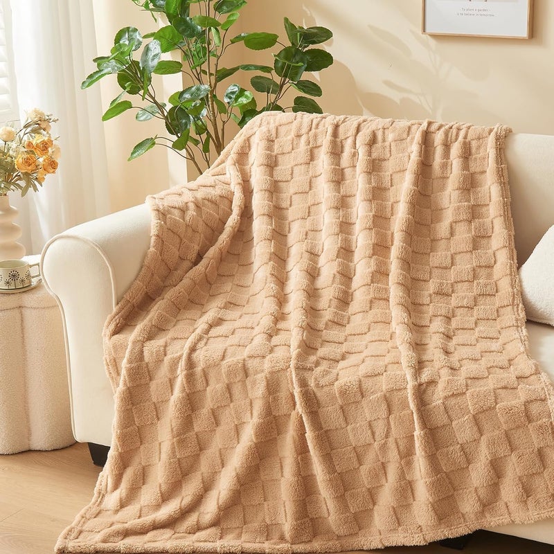 Wajade Fleece Throw Blanket, Fluffy Faux Fur Blanket for Bed Sofa Couch, Soft Cosy Warm Thick Blanket,Checkered Linen 127x178 - Image 3