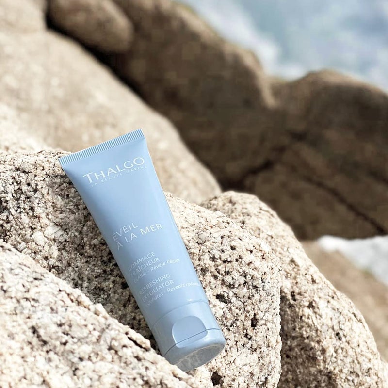 Thalgo Refreshing Exfoliator Energizing Face Scrub with Diatomaceous Earth Almond Shell for Oily Skin 50ml - Image 4