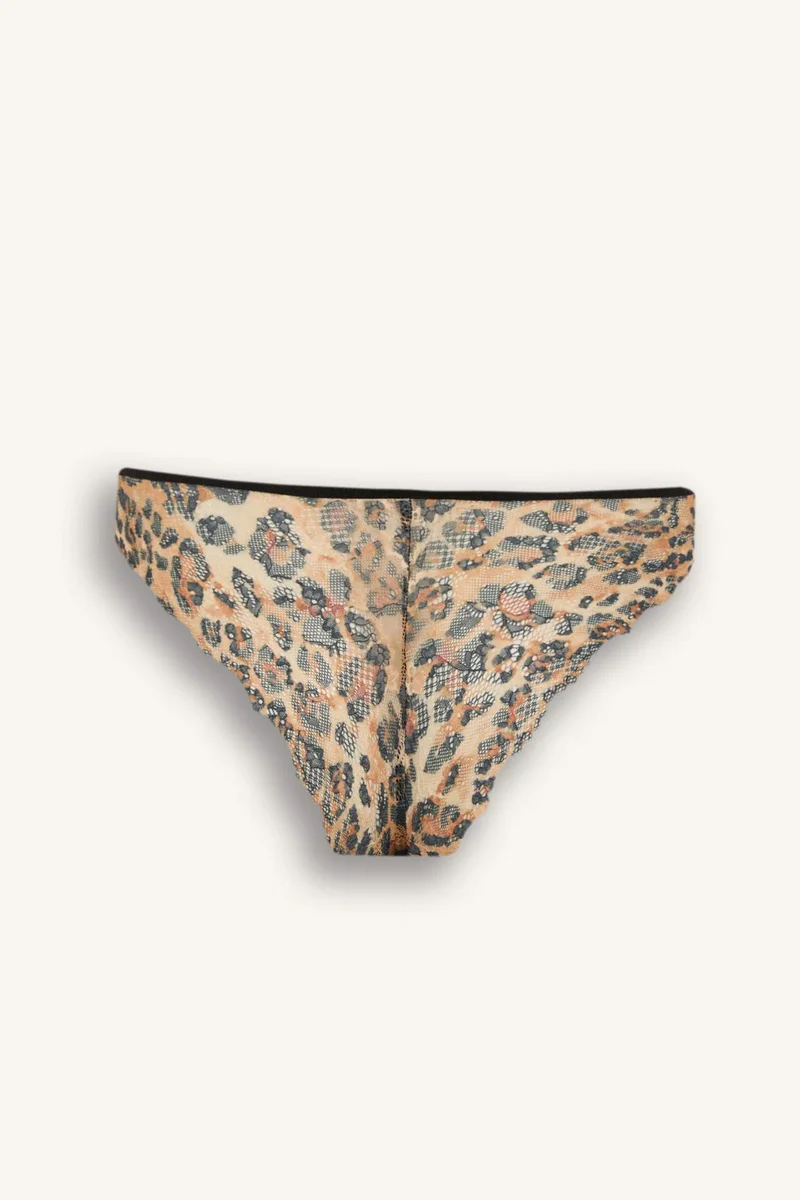 Defacto Fall in Love Leopard Patterned Lace Brazilian Panty
