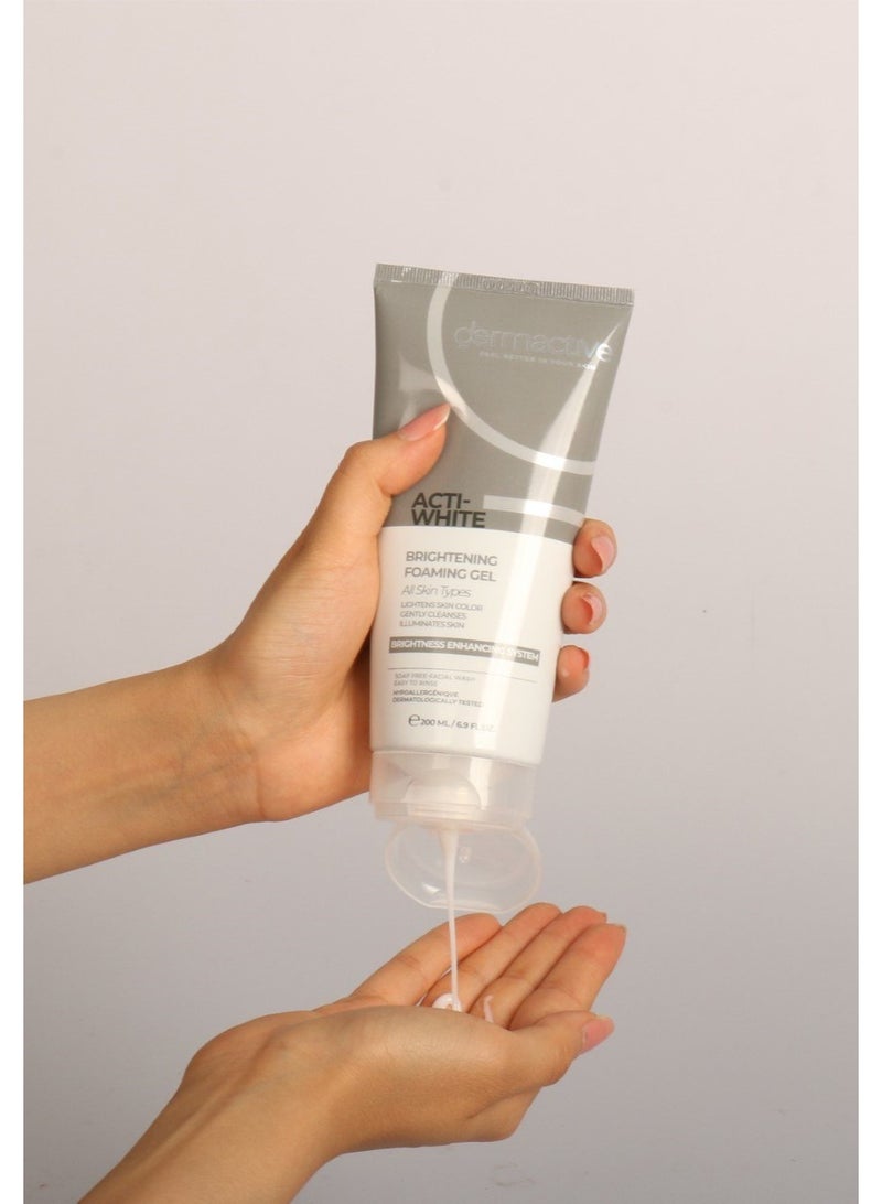 ديرماكتيف جل رغوي أكتي-وايت - Image 1