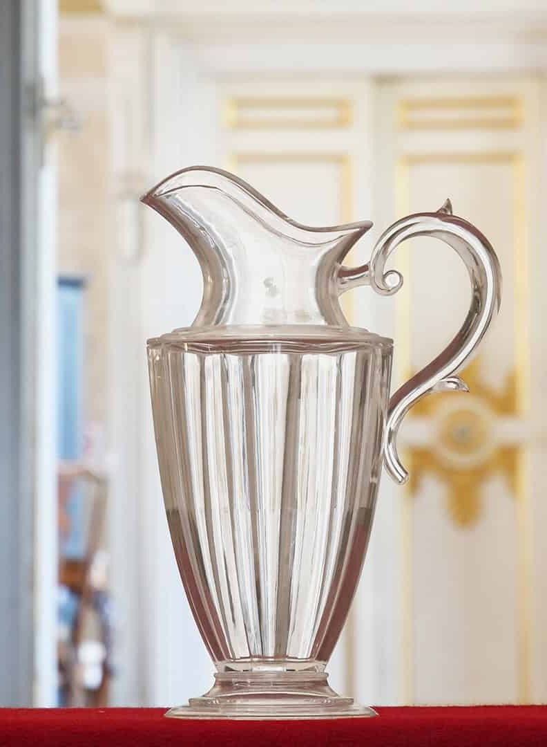 Baci milano Elizabeth Clear Pitcher – 1.75 L (Ø 14 cm, H 30.5 cm) – Aqua Collection - Image 2