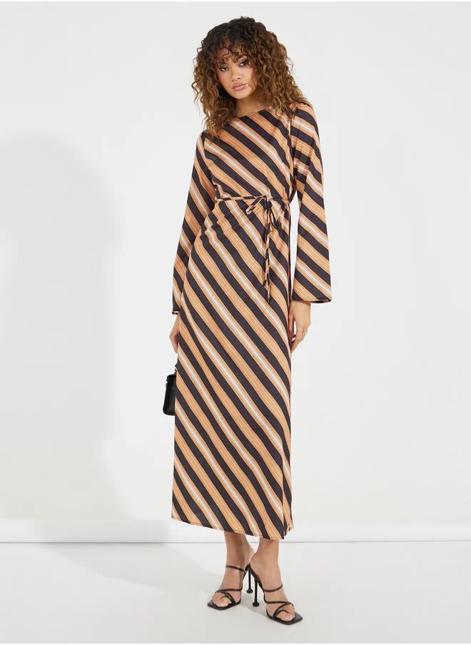 Styli Striped Long Sleeves Shift Maxi Dress
