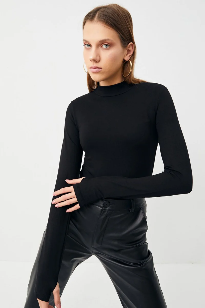 بيبانتولون BIPANTOLON Women's 2-Pack Cut-Out Half Turtleneck Bodysuits