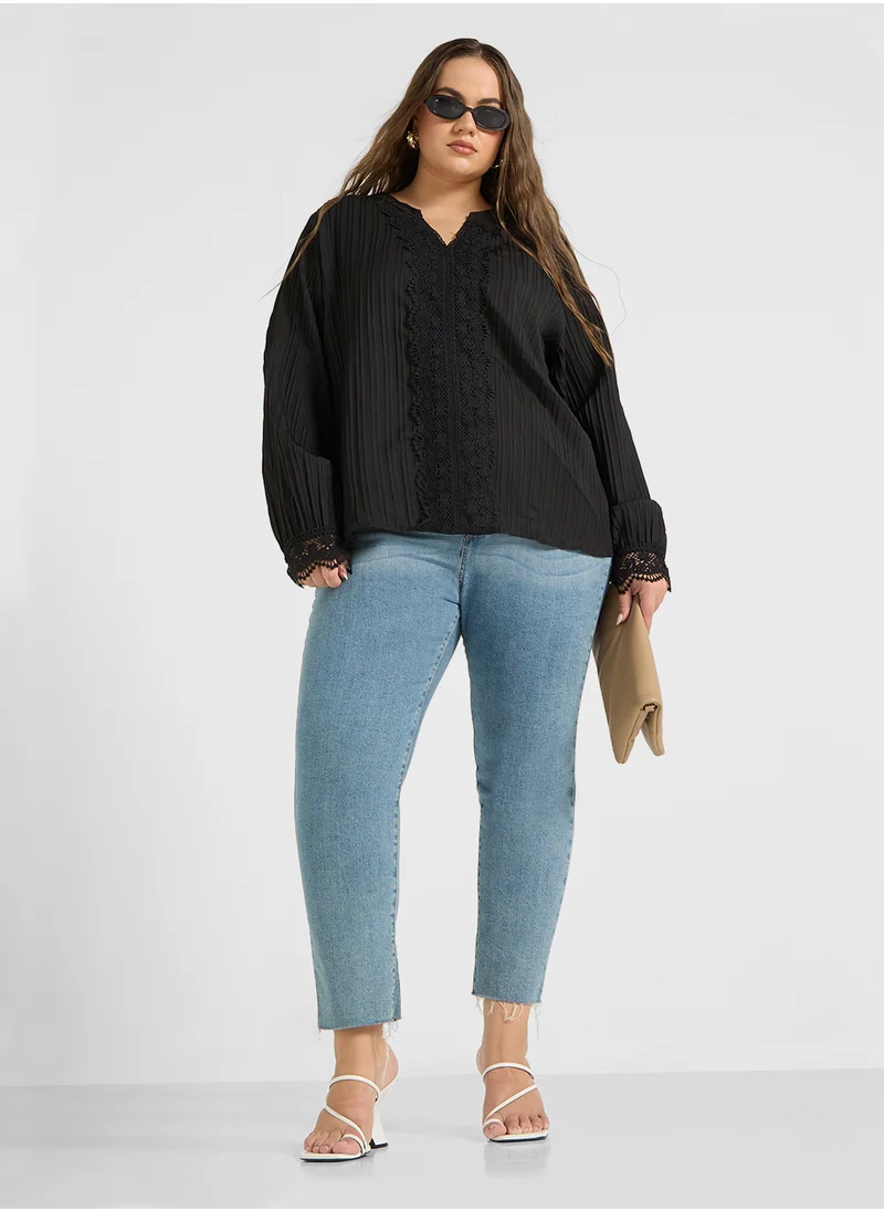 جينجر بلس V Neck Textured Top