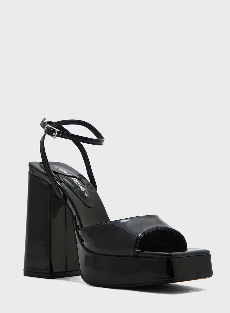 PUBLIC DESIRE Lyle High Heel Pumps