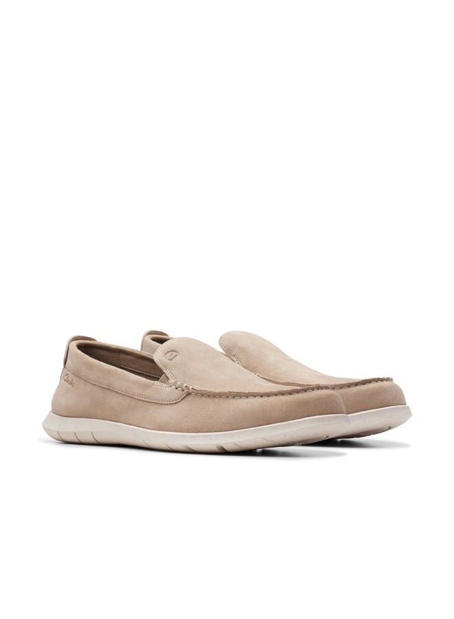 clarks حذاء موكاسين للرجال من فليكسواي، جلد سويدي رملي، 43 EU - Image 5