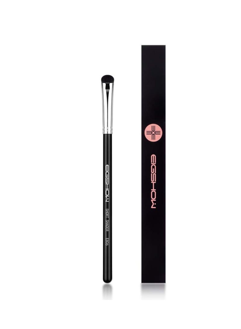 EIGSHOW Eyeshadow Smudge Brush Short Shader Precision Makeup Brush High-End Small Eyeshadow Brush for Creasing & Cat Eye Makeup Look - Premium Quality - Cruelty Free E806 Black  - Image 2