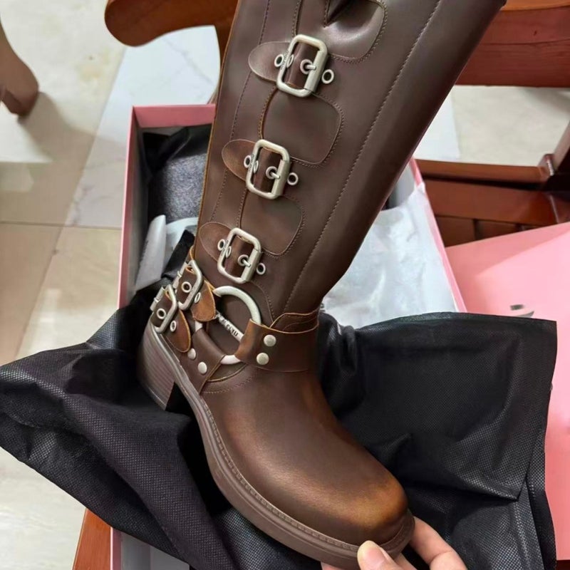 أحذية ميو ميو يي مينغ لينغ مو حزام دبابيس بني فوق الركبة بقدمي دائري طراز رعاة البقر الغربي - Image 2