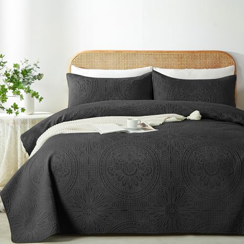 WURUIBO FullQueen Quilt Set BlackUltrasonic Embossed Bedspread Lightweight Microfiber Coverlet Modern Thin Bedding Set for All Season 3 Piece1 Quilt2 Pillow Shams - Image 1