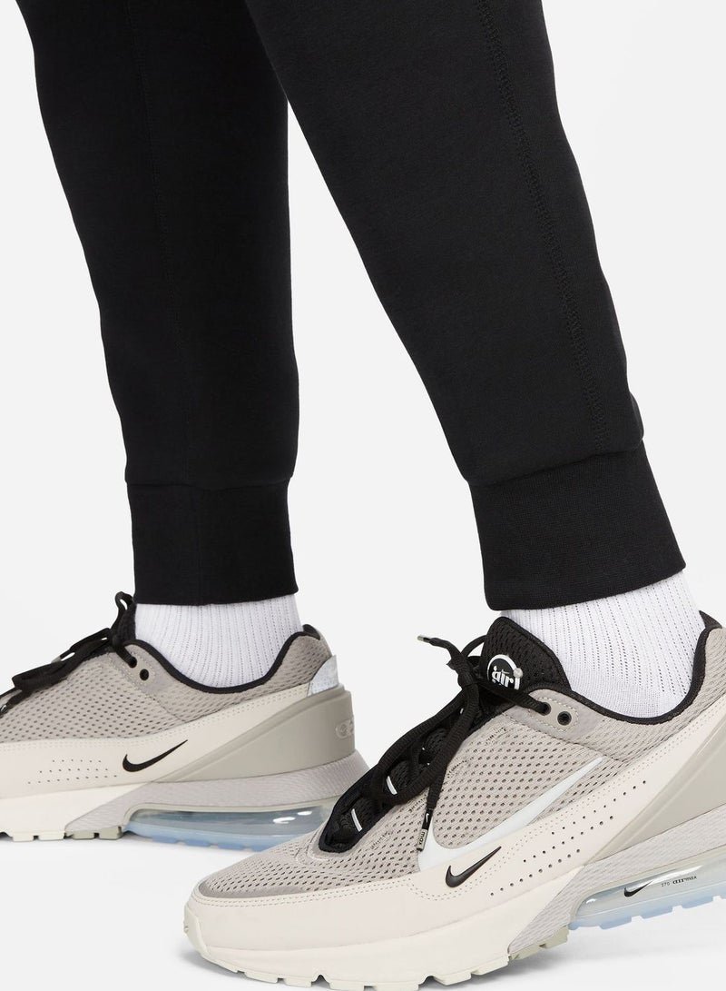 Nike Essential Fleece Joggers - Image 4
