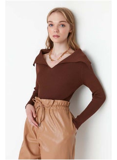 Brown Carmen Collar Knitwear Sweater TWOAW22KZ0993