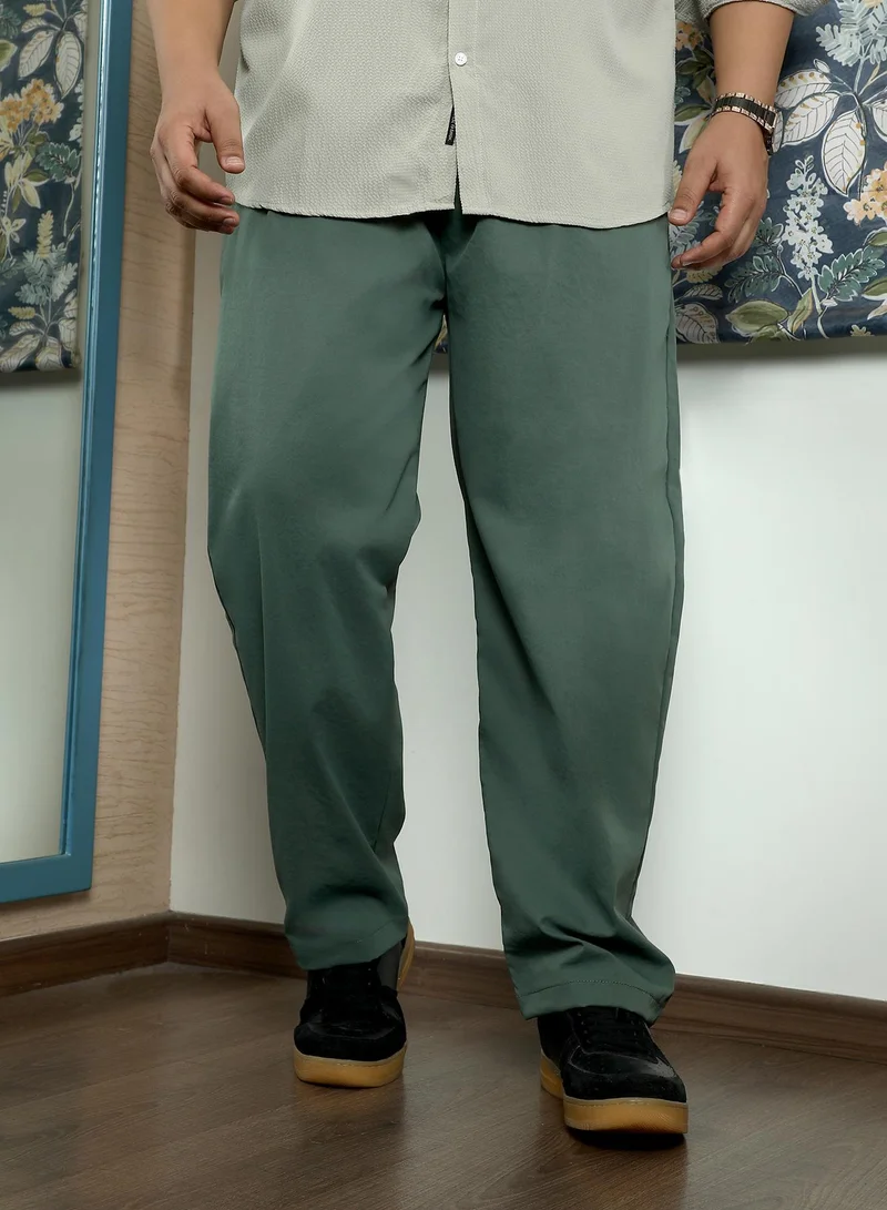 انستافاب بلس بنطلون رجالي مستقيم بخصر متوسط وكسرات مزدوجة بلون أخضر زمردي