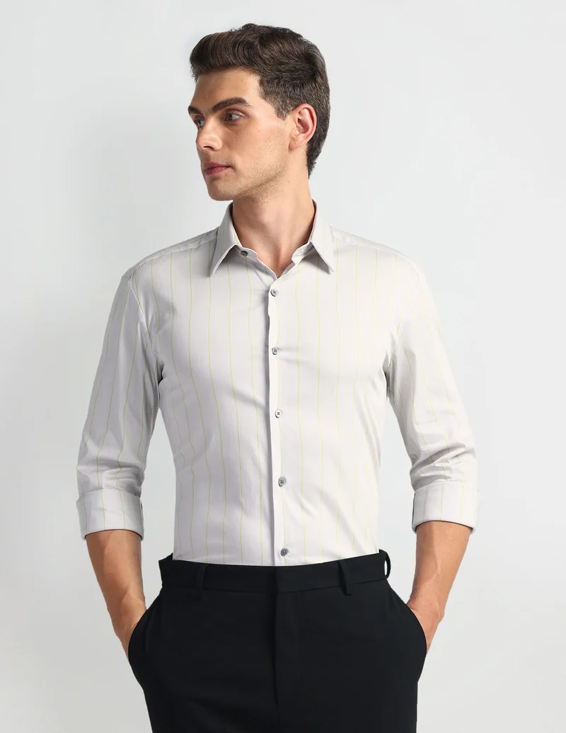 Vertical Stripe Manhattan Slim Shirt