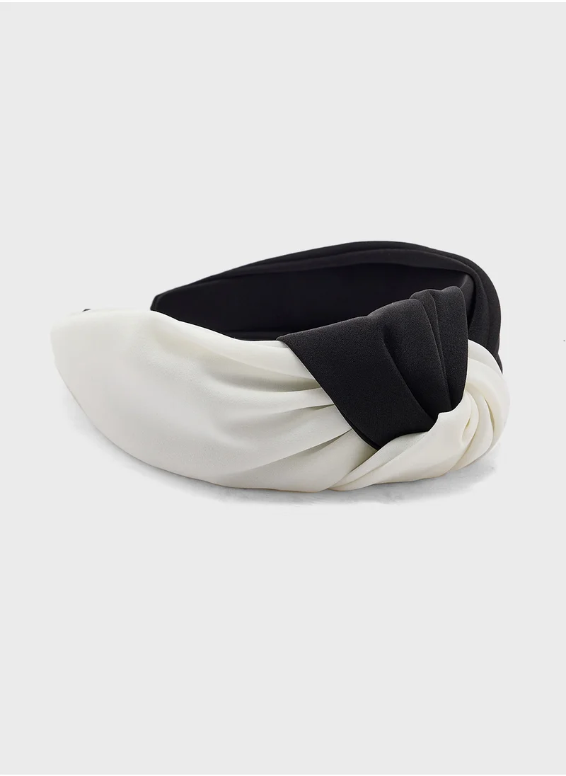 ايلا Satin Finish Knot Detail Headband