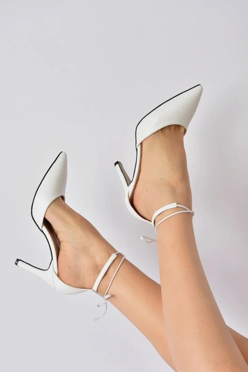 Fox Shoes White Pointed Toe Women's Heeled Shoes K404810209