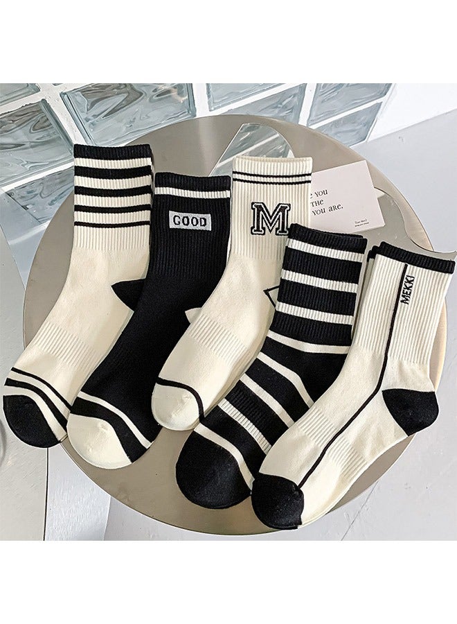 Set of 5 Pairs Black/White High Quality Socks One size - Image 1