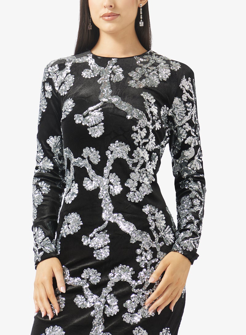 YAS Contrast Sequin Detail Long Sleeve Maxi Dress - Image 3