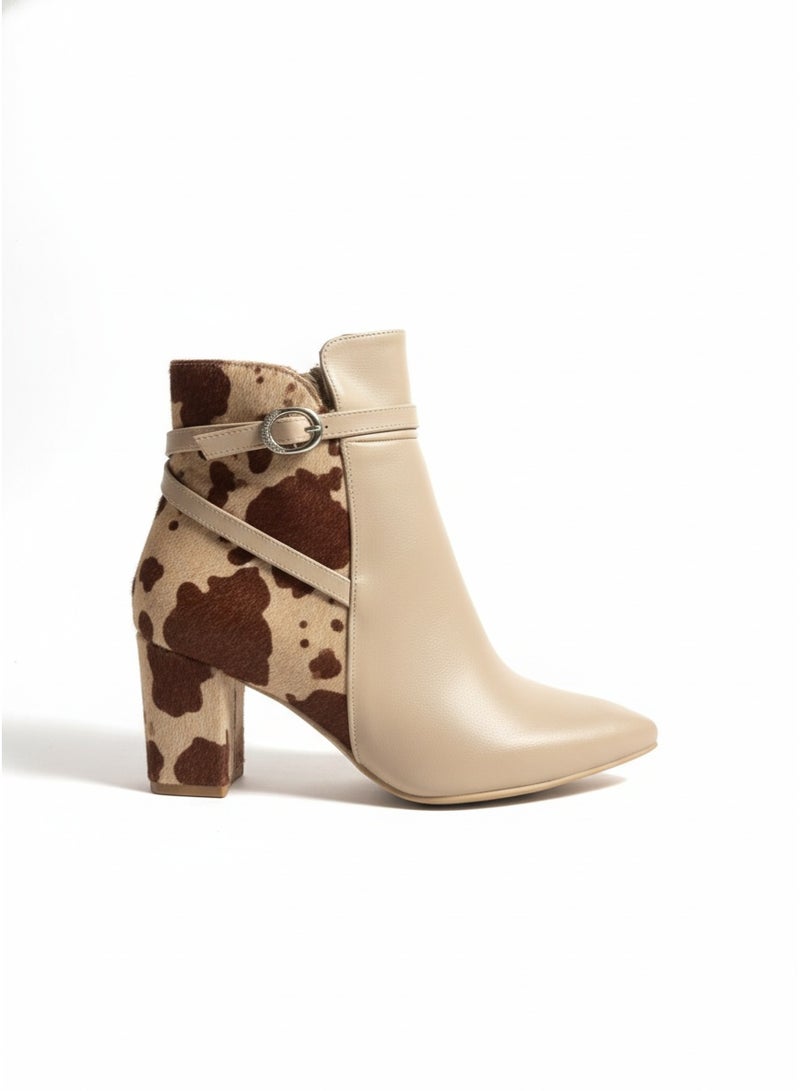 Vbranda Stylish ankle boot featuring a modern - Image 3