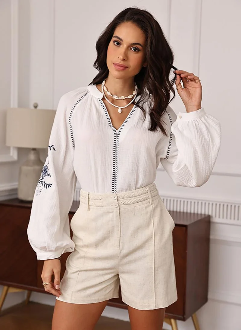 YUNIQEE White V-Neck Long Sleeves Regular Top