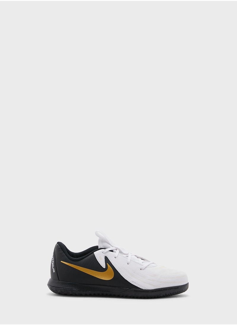 Nike - Junior Phantom GX II Academy IN Football Boots - Image 1