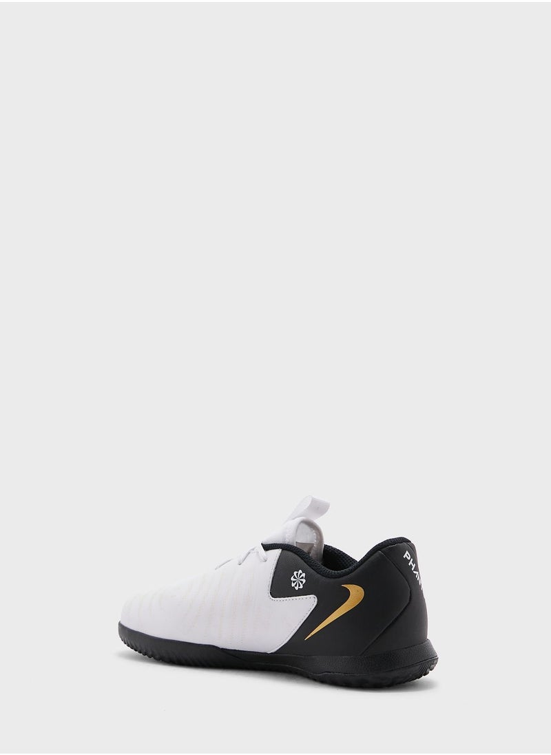Nike - Junior Phantom GX II Academy IN Football Boots - Image 1