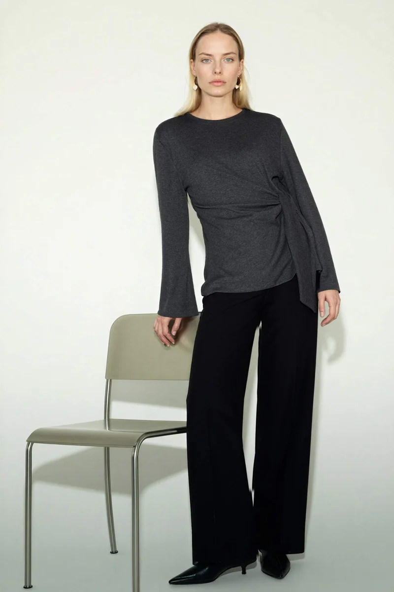 ديفاكتو Regular Fit T-Shirt