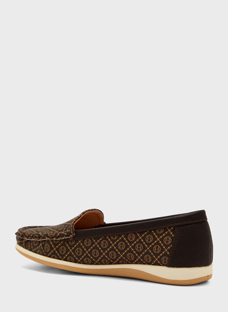 shoexpress Essential Flat Moccasins