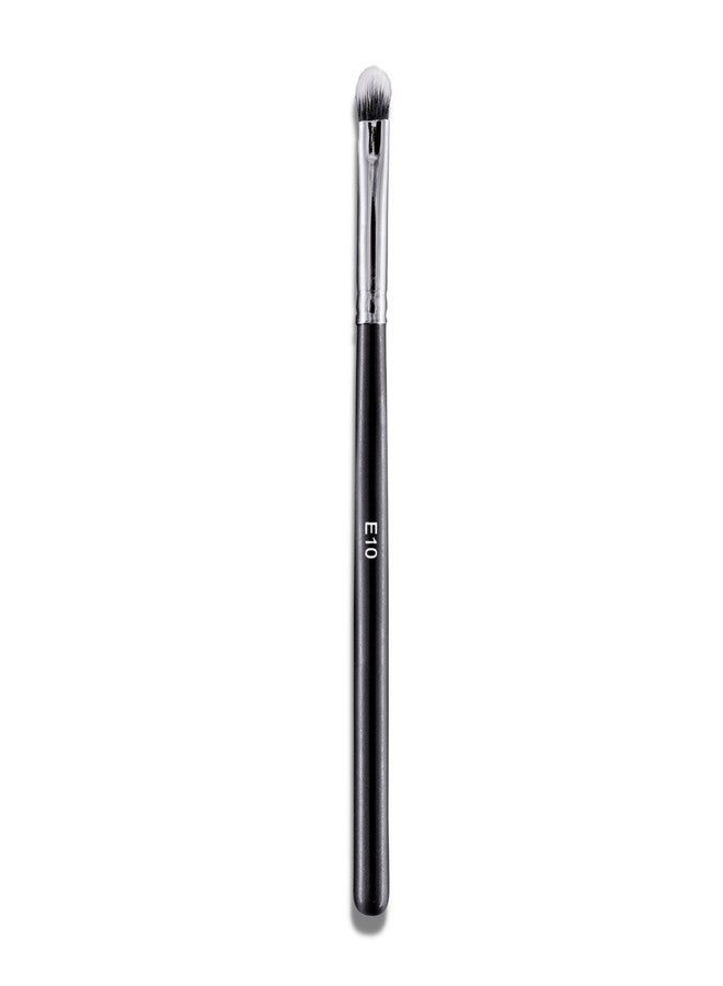 CS Essentials Small Flat Brush - E10 - Image 1