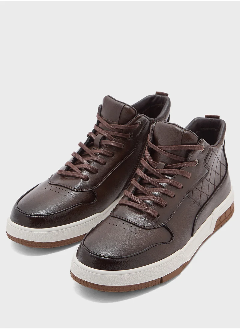 روبرت وود Smart Casual High Top Sneakers