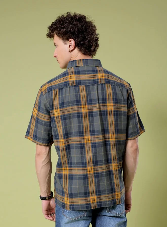 شركة المرآب الهندية Men Boxy Fit Checkered Half Sleeves Cuban Collar Double Flap Pocket Street Wear Over Shirt