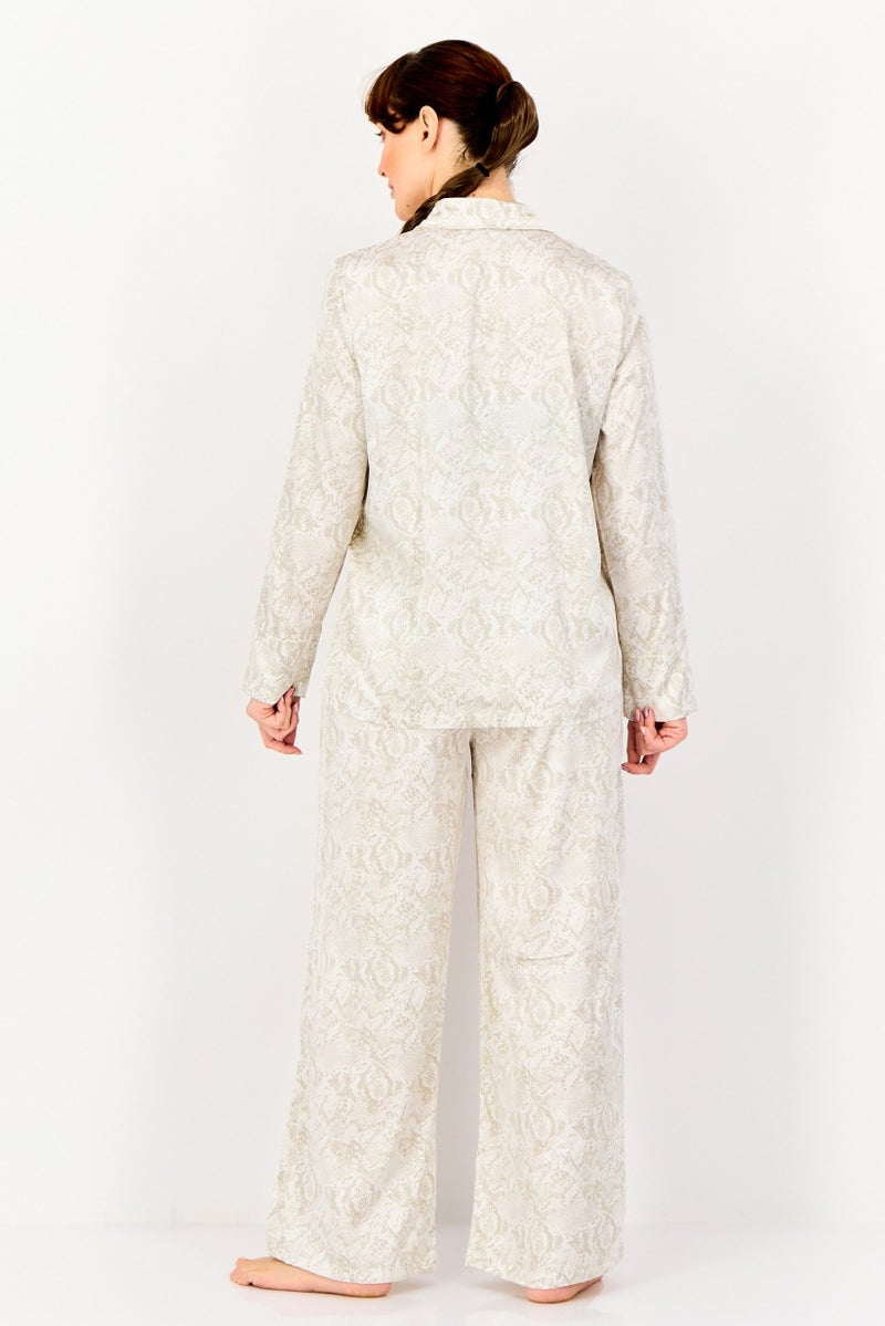 bebe Women 2 Pieces Animal Print Long Sleeves Nightwear Set, Multicolor - Image 4