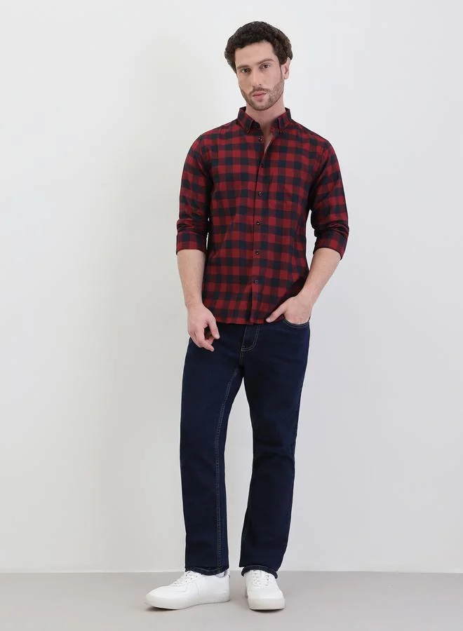 ستايلي قميص أحمر بنقشة مربعات بياقة مفتوحة للرجال