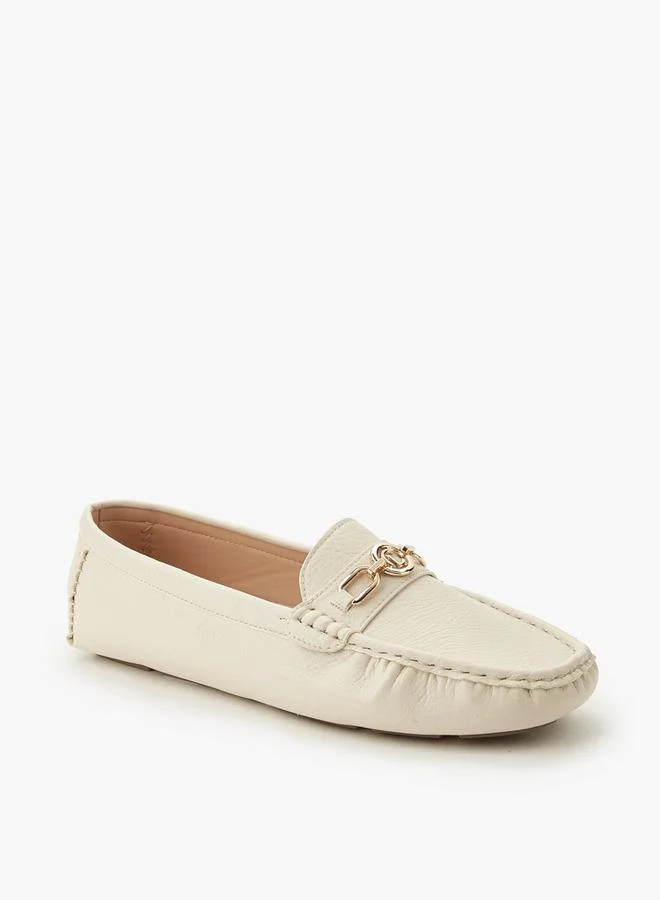 لو كونفورت Metal Accent Slip-On Comfort Moccasins